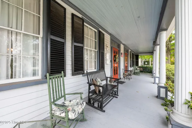 $1,750,000 | 215 Pollock Street, New Bern, NC 28560