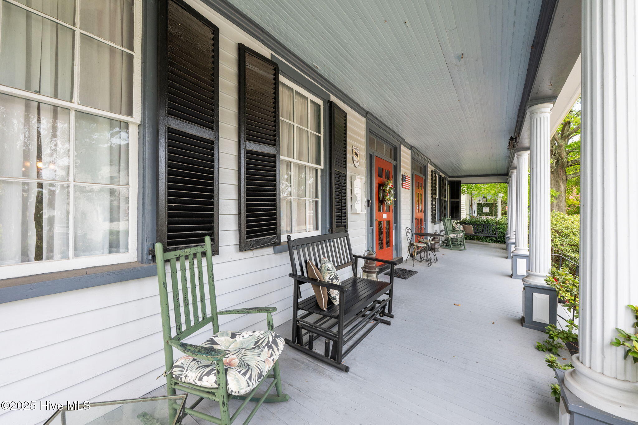 215 Pollock Street New Bern, NC 28560 - Photo 10 of 109 27-web-or-mls-DSC_8673