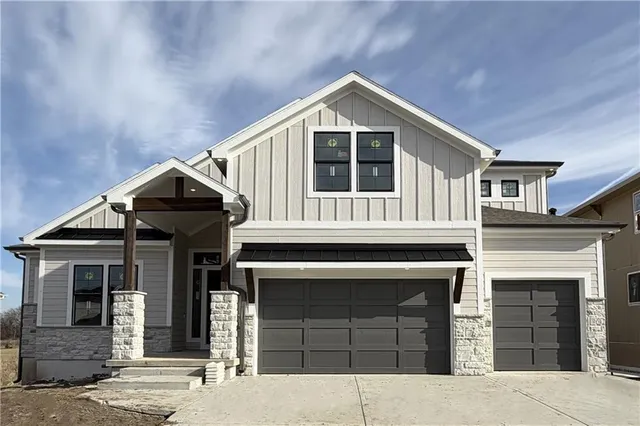$999,565 | 17183 South Heatherwood Street, Olathe, KS 66062