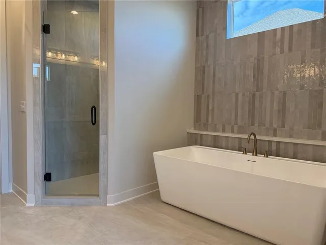 $999,565 | 17183 South Heatherwood Street, Olathe, KS 66062