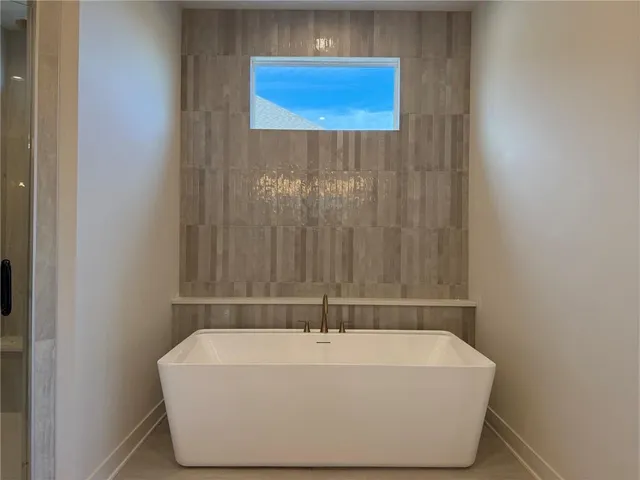 $999,565 | 17183 South Heatherwood Street, Olathe, KS 66062