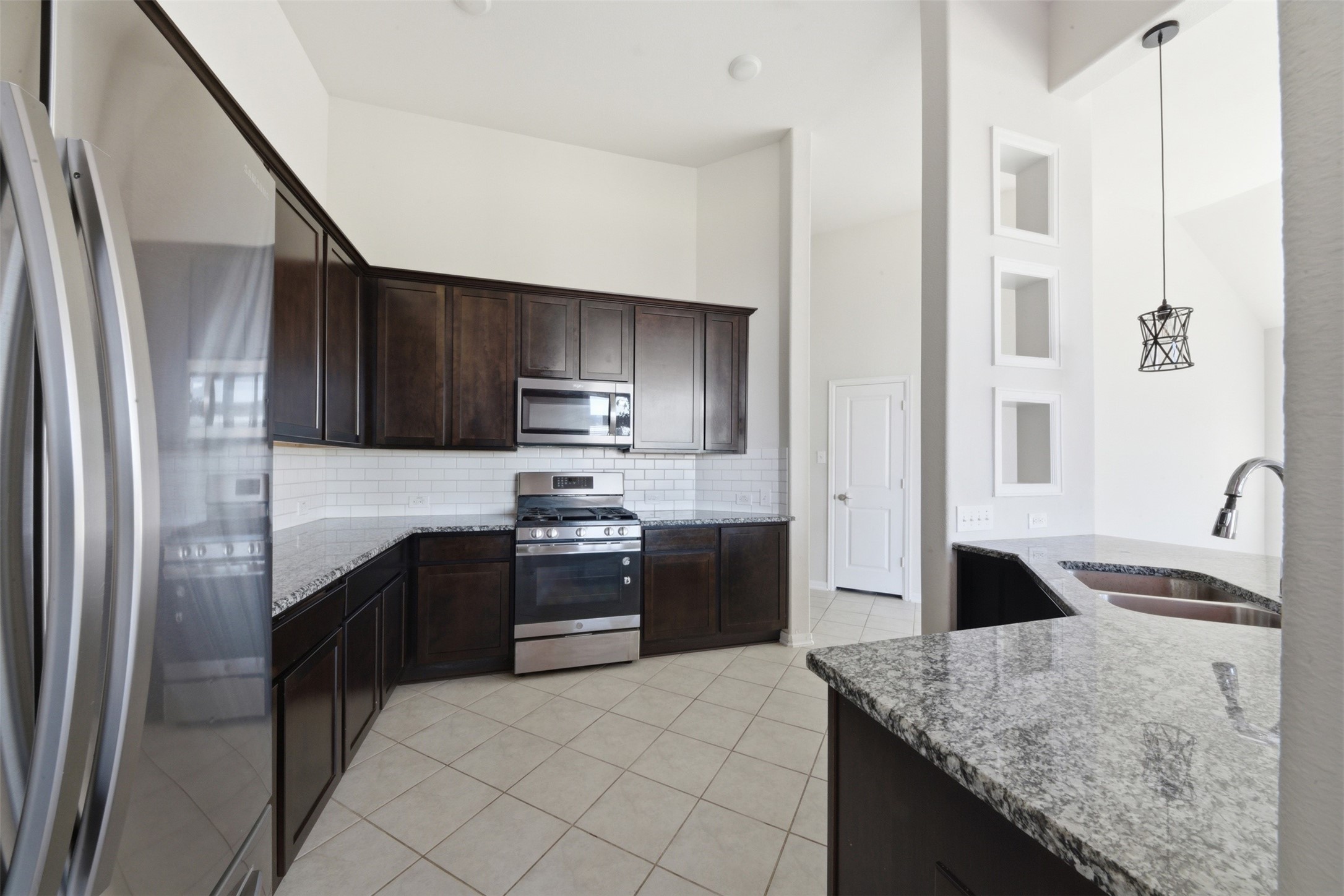 8803 Willet Street Baytown, TX 77521 - Photo 13 of 27