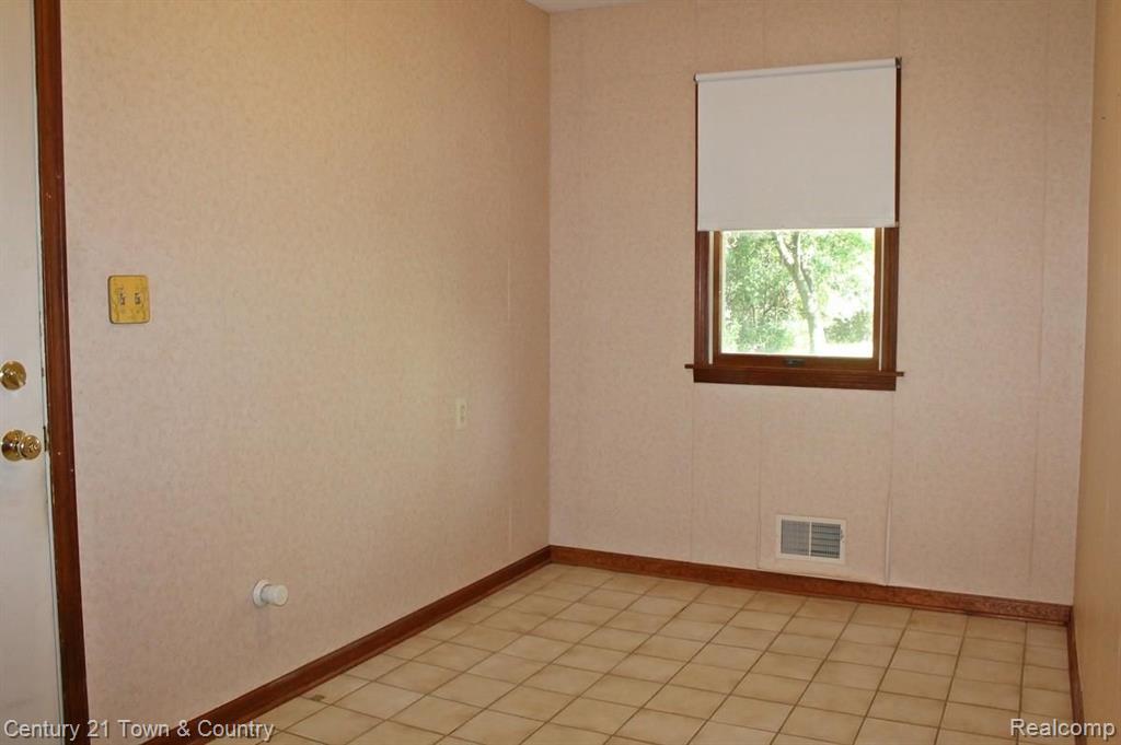 31011 Pear Ridge Farmington Hills, MI 48334 - Photo 24 of 53