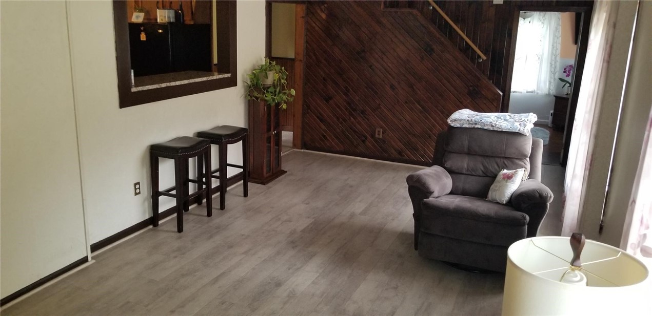 4 Collier Way Coventry, RI 02816 - Photo 26 of 35 living room