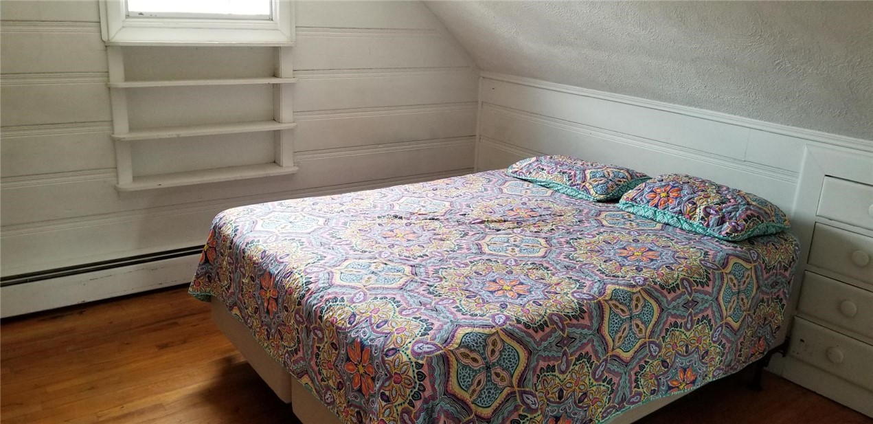 4 Collier Way Coventry, RI 02816 - Photo 33 of 35 upstairs bed