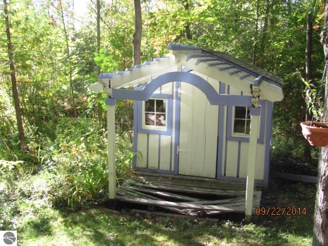 2512 Birch Road Grawn, MI 49637 - Photo 21 of 21 1792943-20.JPG