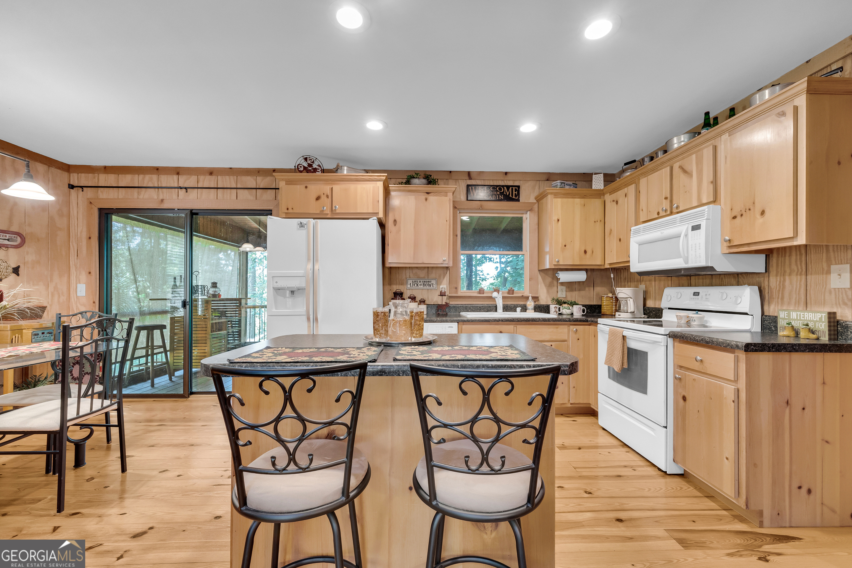 148 Lakeside Hills Road Martin, GA 30557 - Photo 17 of 54