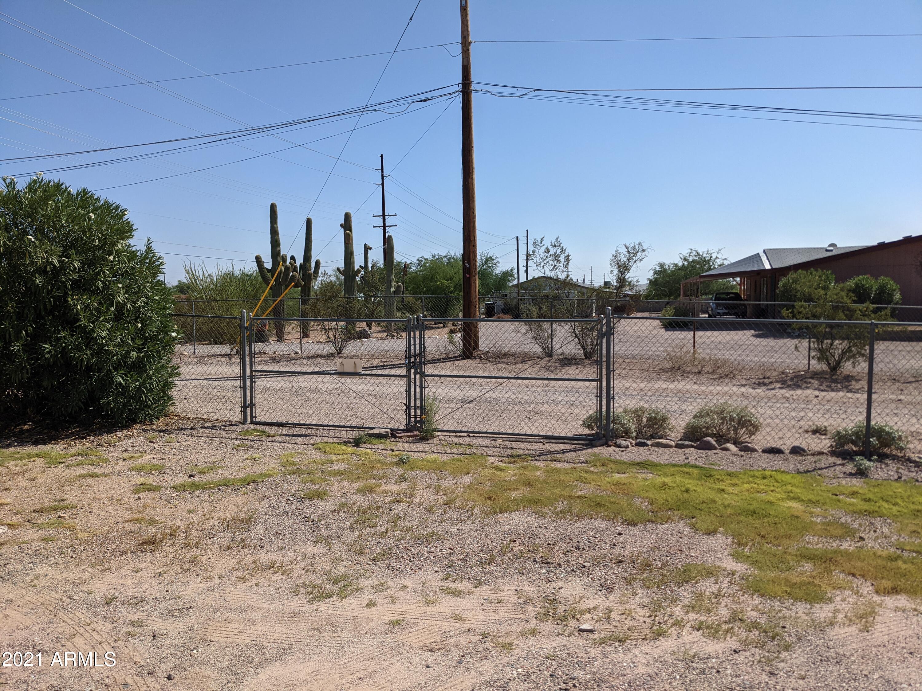 590 North Cactus Road Apache Junction, AZ 85119 - Photo 4 of 34 PXL_20210921_210515614