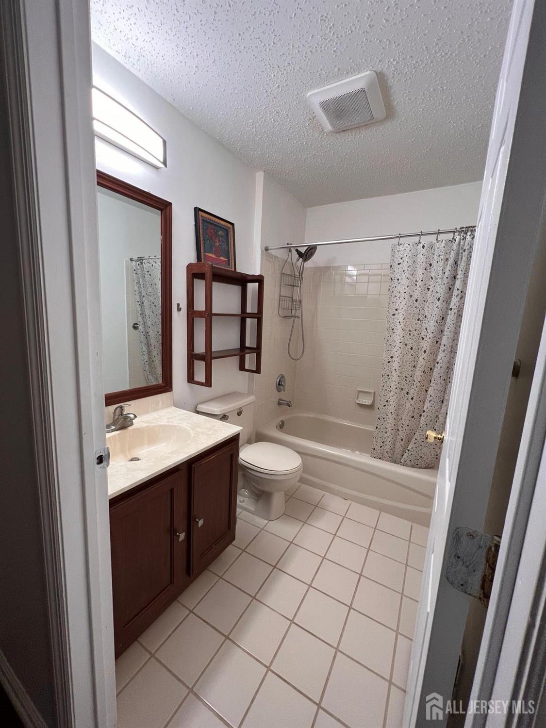 85 Inverness Drive, Unit 3085 Edison, NJ 08820 - Photo 17 of 25