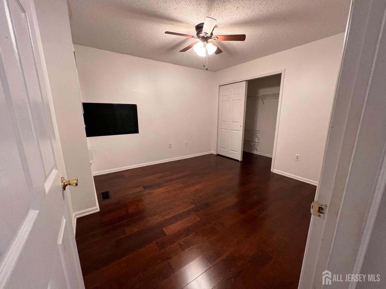 85 Inverness Drive, Unit 3085 Edison, NJ 08820 - Photo 18 of 25