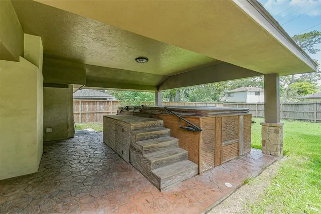 $2,500 | 28902 Twisted Oak Drive, Shenandoah, TX 77381