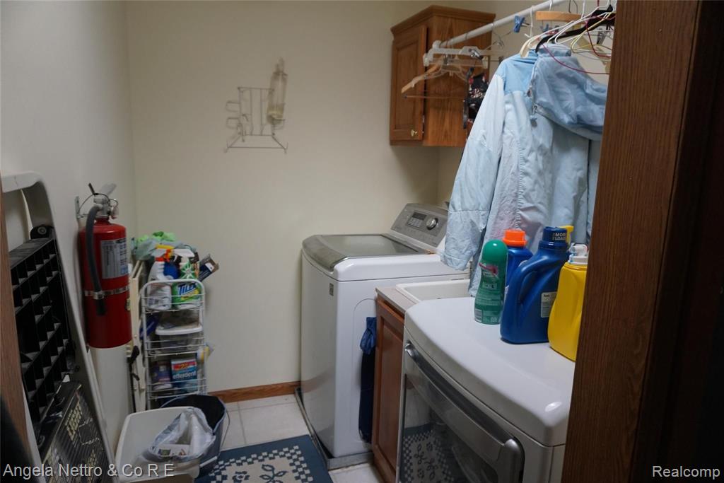50428 Bog Road Belleville, MI 48111 - Photo 14 of 34