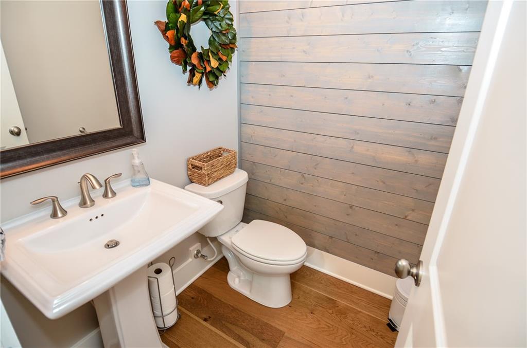 4250 Castlewood Road Cumming, GA 30040 - Photo 20 of 67