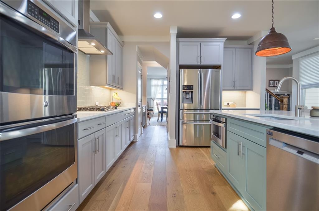 4250 Castlewood Road Cumming, GA 30040 - Photo 9 of 67