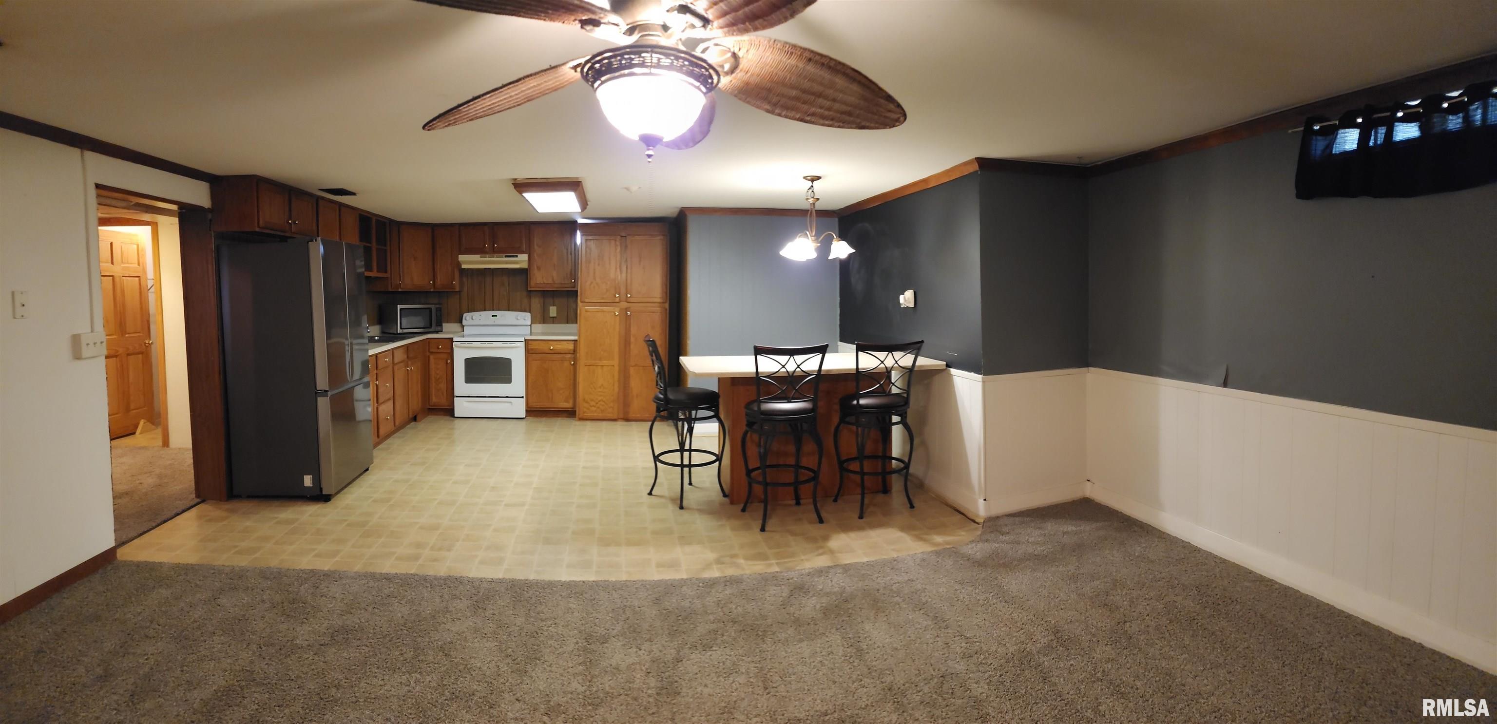 1109 Sheridan Road Pekin, IL 61554 - Photo 24 of 41