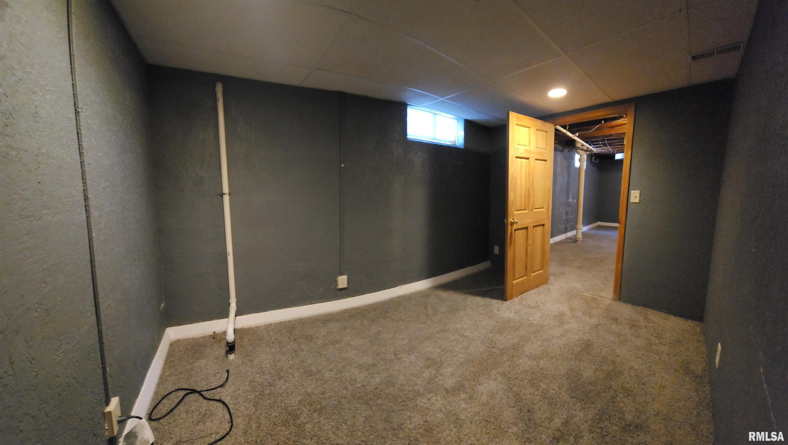1109 Sheridan Road Pekin, IL 61554 - Photo 33 of 41