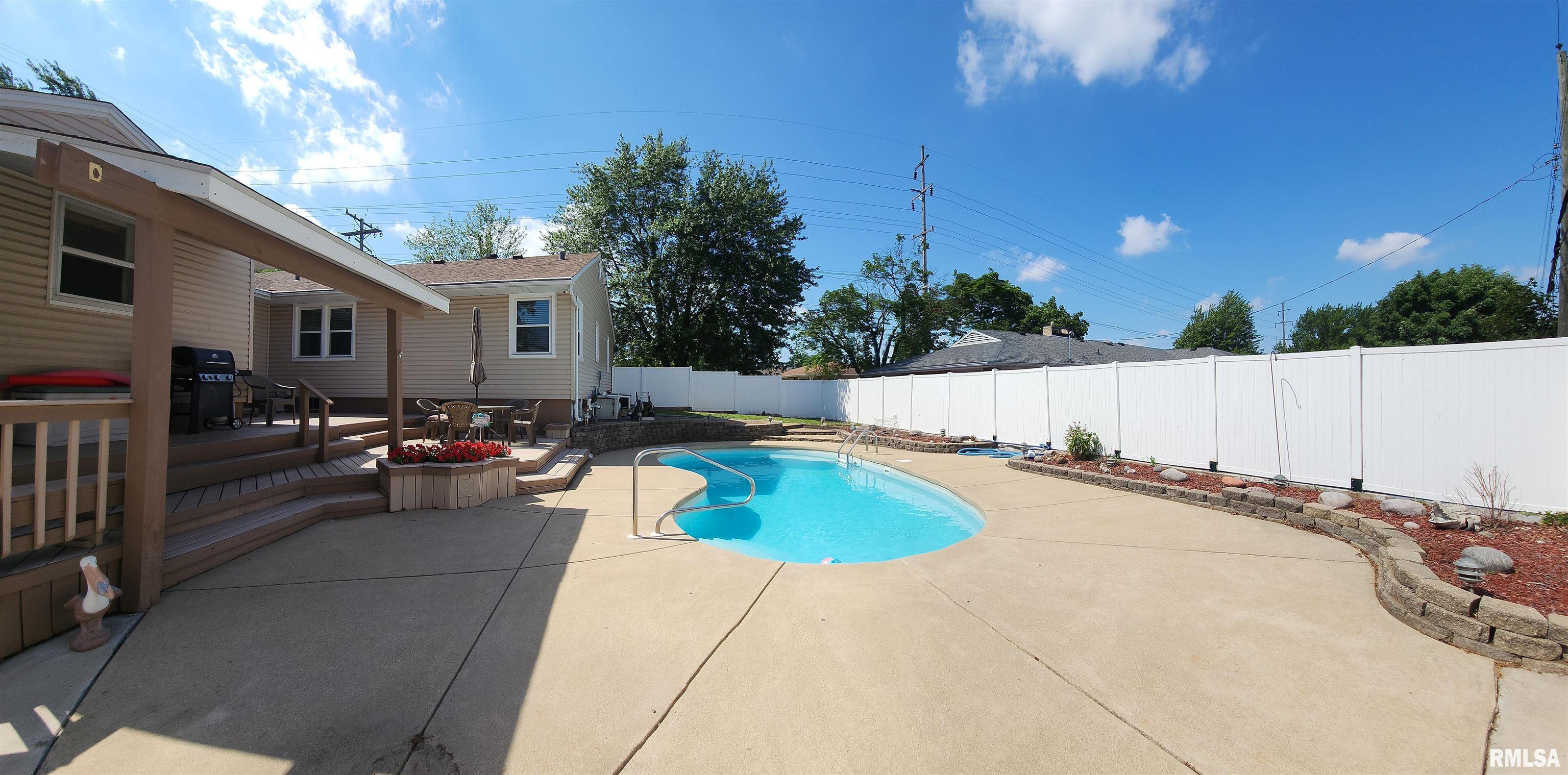 1109 Sheridan Road Pekin, IL 61554 - Photo 39 of 41