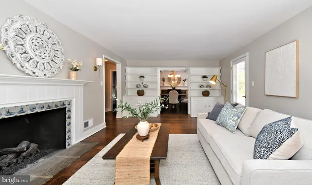 $1,389,000 | 457 School House Lane, Devon, PA 19333