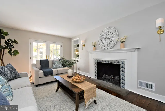 $1,389,000 | 457 School House Lane, Devon, PA 19333