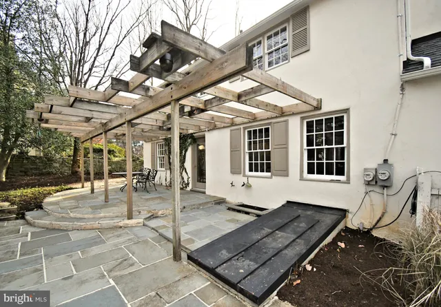 $1,389,000 | 457 School House Lane, Devon, PA 19333