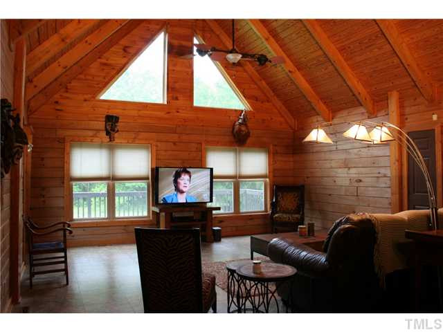 520 Campground Road Selma, NC 27576 - Photo 5 of 22 Great Room with Vaulted Ceilings.