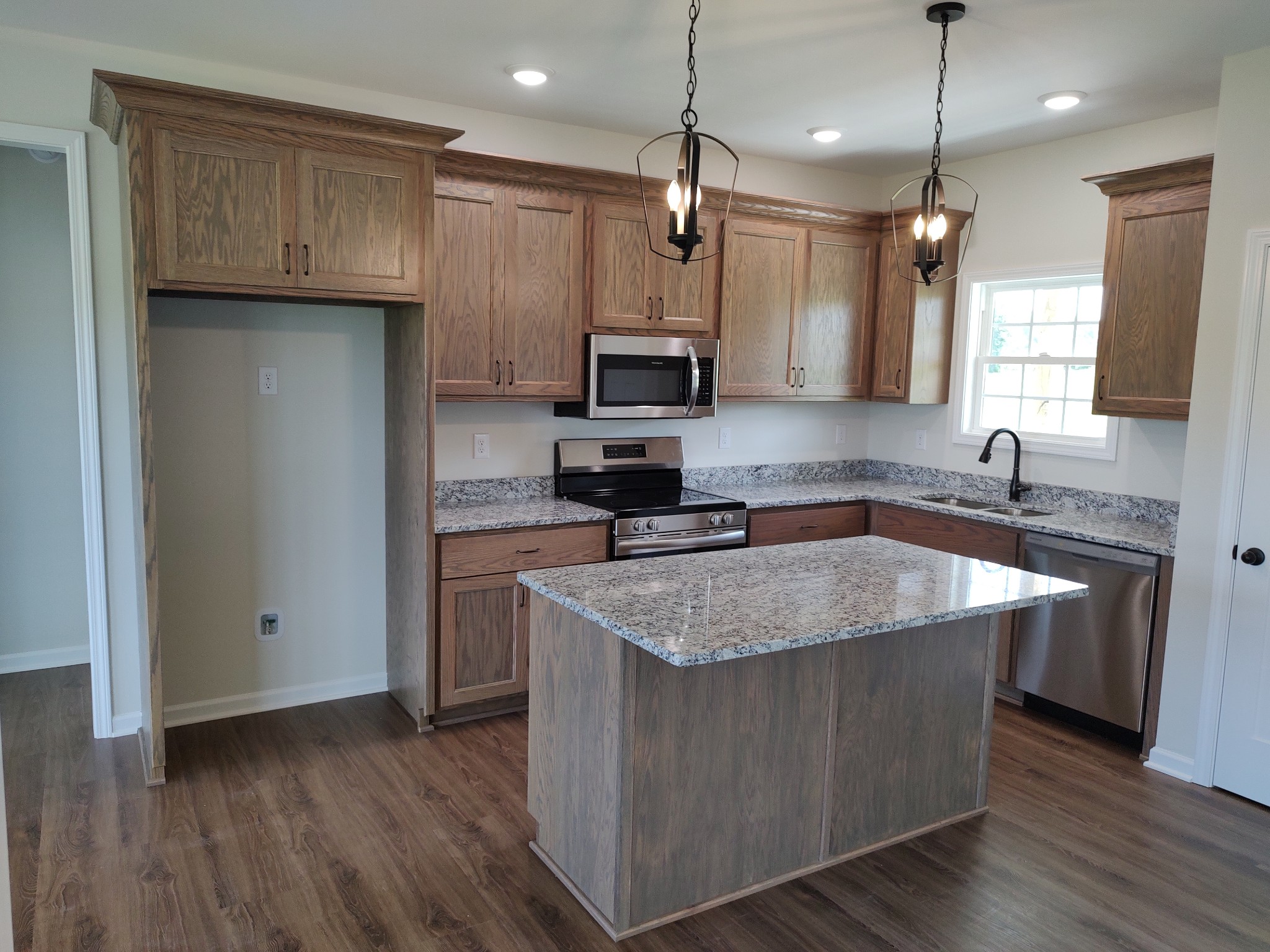 5058 Blue Springs Road Smithville, TN 37166 - Photo 6 of 28 Gallery Image 6
