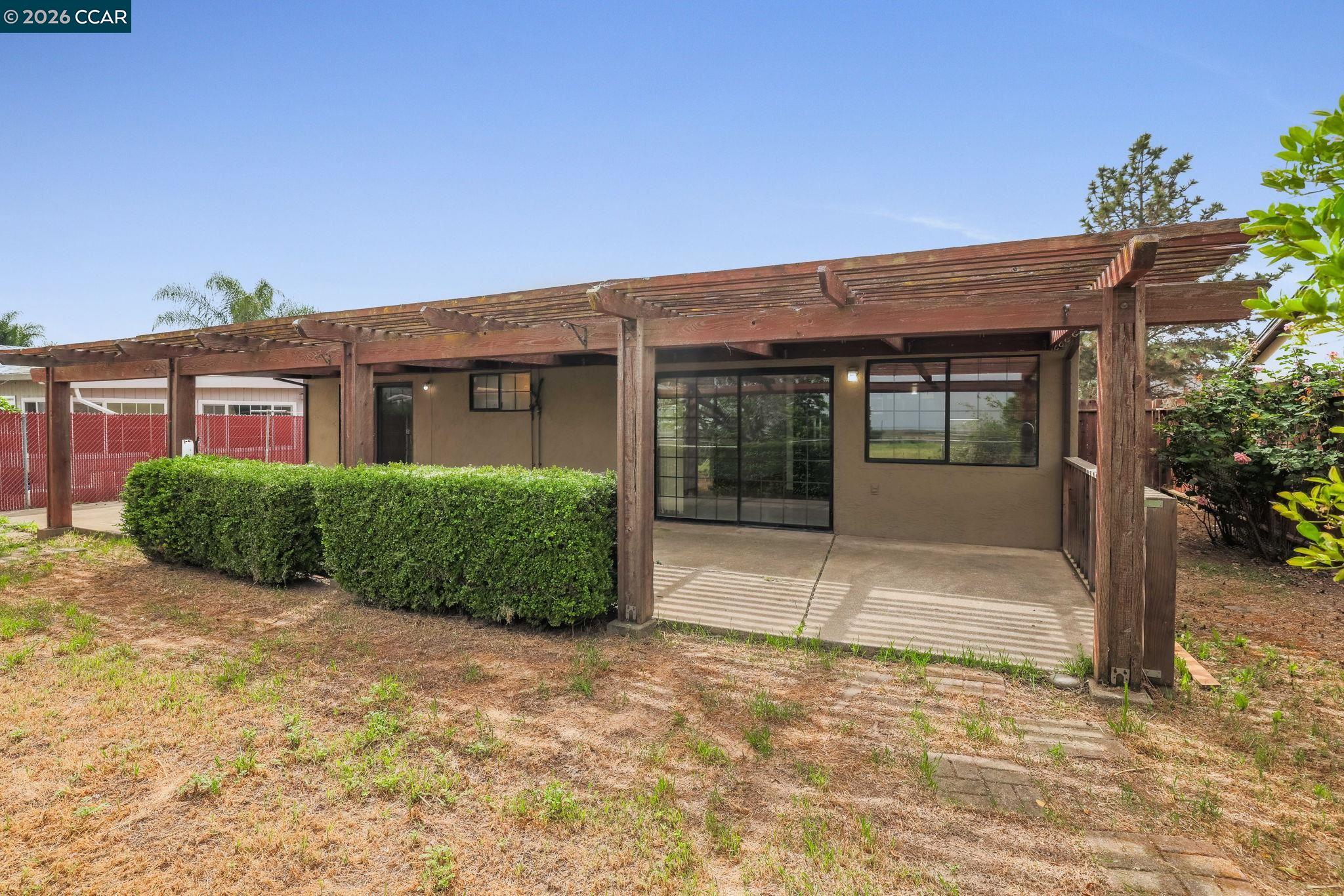 3438 Gregory Drive Bay Point, CA 94565 - Photo 20 of 24 front view of a house