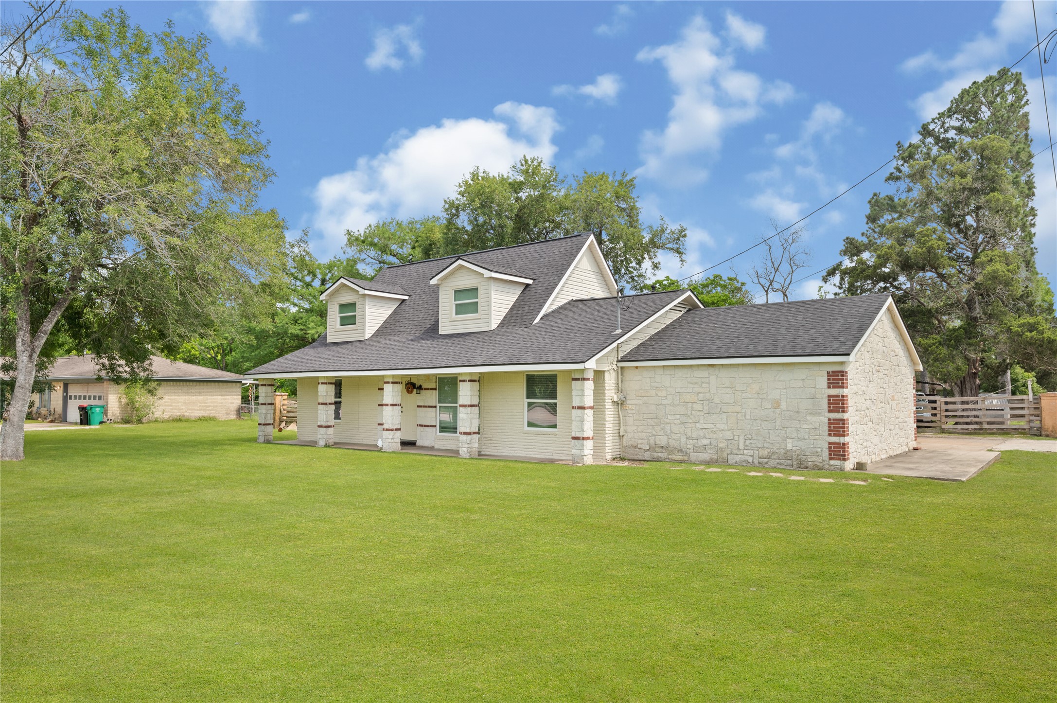 1500 Massey Tompkins Road Baytown, TX 77521 - Photo 2 of 26