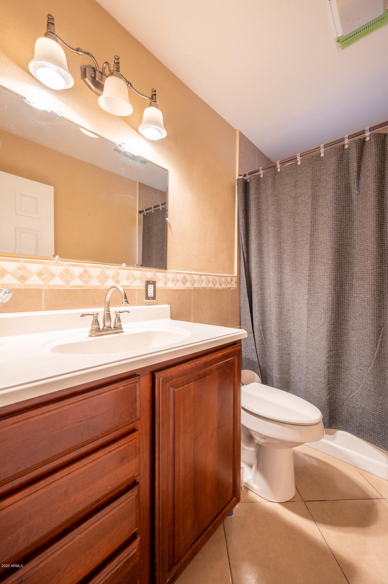 3624 West Coronado Road Phoenix, AZ 85009 - Photo 20 of 27 3624 W Coronado Rd-18