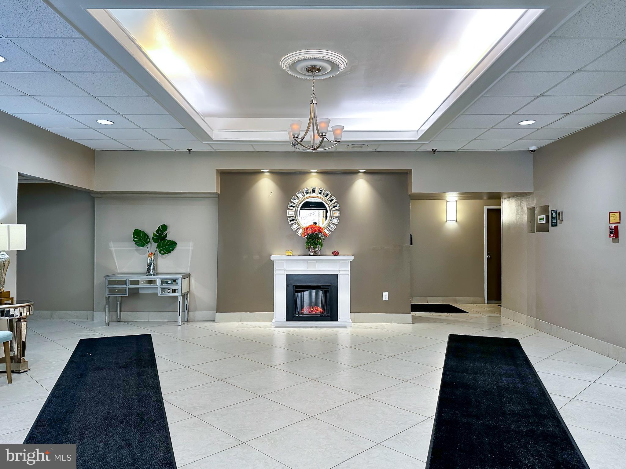 5911 Edsall Road, Unit 314 Alexandria, VA 22304 - Photo 3 of 20 Gallery Image 3