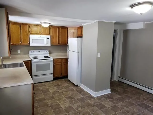 $1,700 | 8 A Allen Street, Berwick, ME 03901