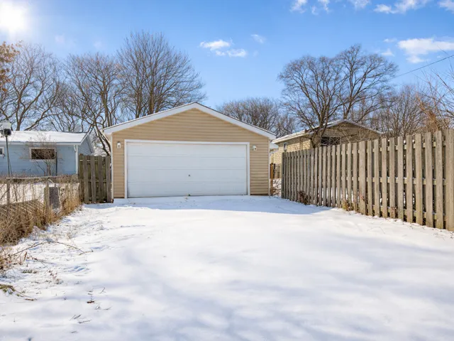 $274,900 | 1904 Joppa Avenue, Zion, IL 60099