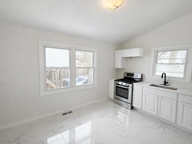 $274,900 | 1904 Joppa Avenue, Zion, IL 60099