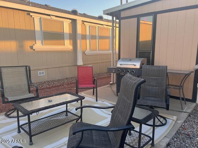 301 South Signal Butte Road, Unit 233 Apache Junction, AZ 85120 - Photo 20 of 21 a reading room with furniture and a window