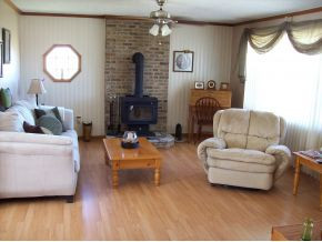 878 Shiloh Road Greeneville, TN 37745 - Photo 11 of 12 Living Room