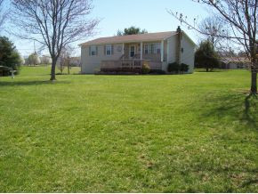 878 Shiloh Road Greeneville, TN 37745 - Photo 2 of 12 View of Side Yard