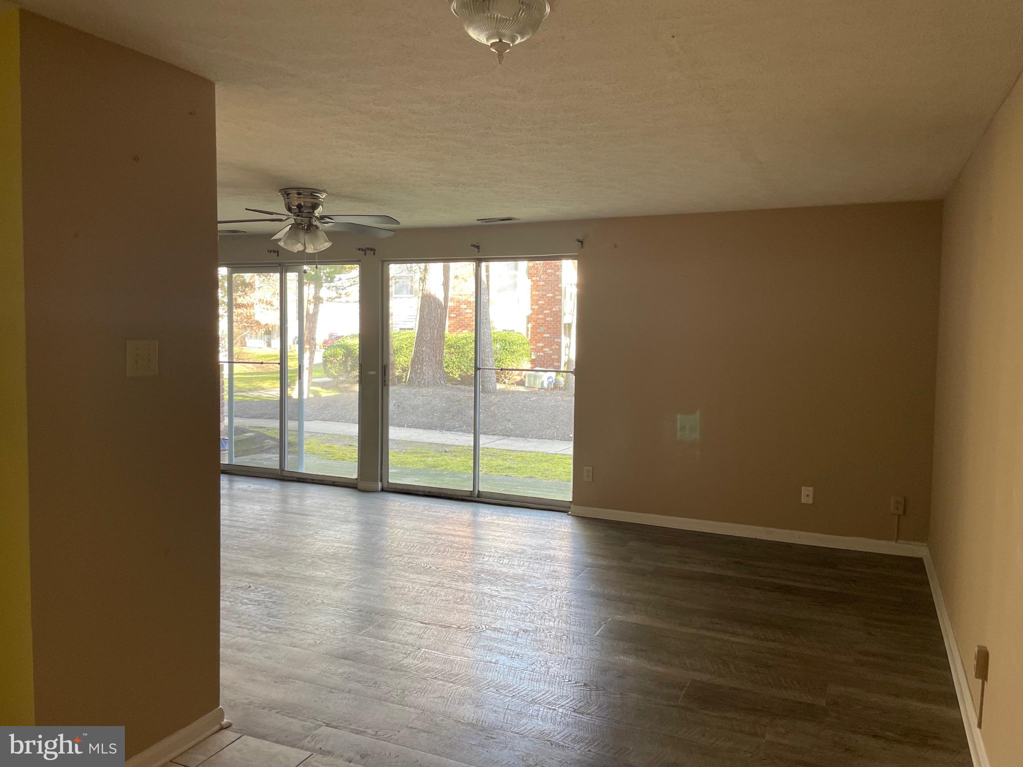 28 Teaberry Court Evesham, NJ 08053 - Photo 3 of 9