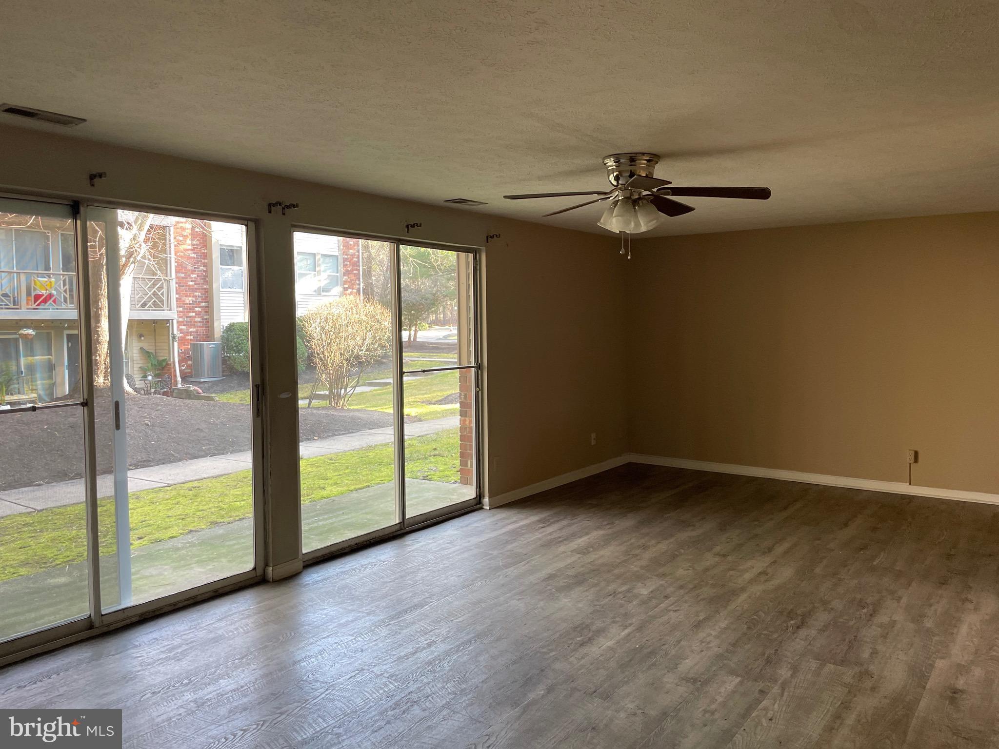 28 Teaberry Court Evesham, NJ 08053 - Photo 4 of 9