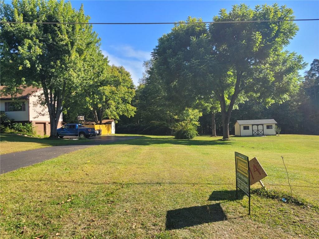 74 Daugherty Road Grove City, PA  16127