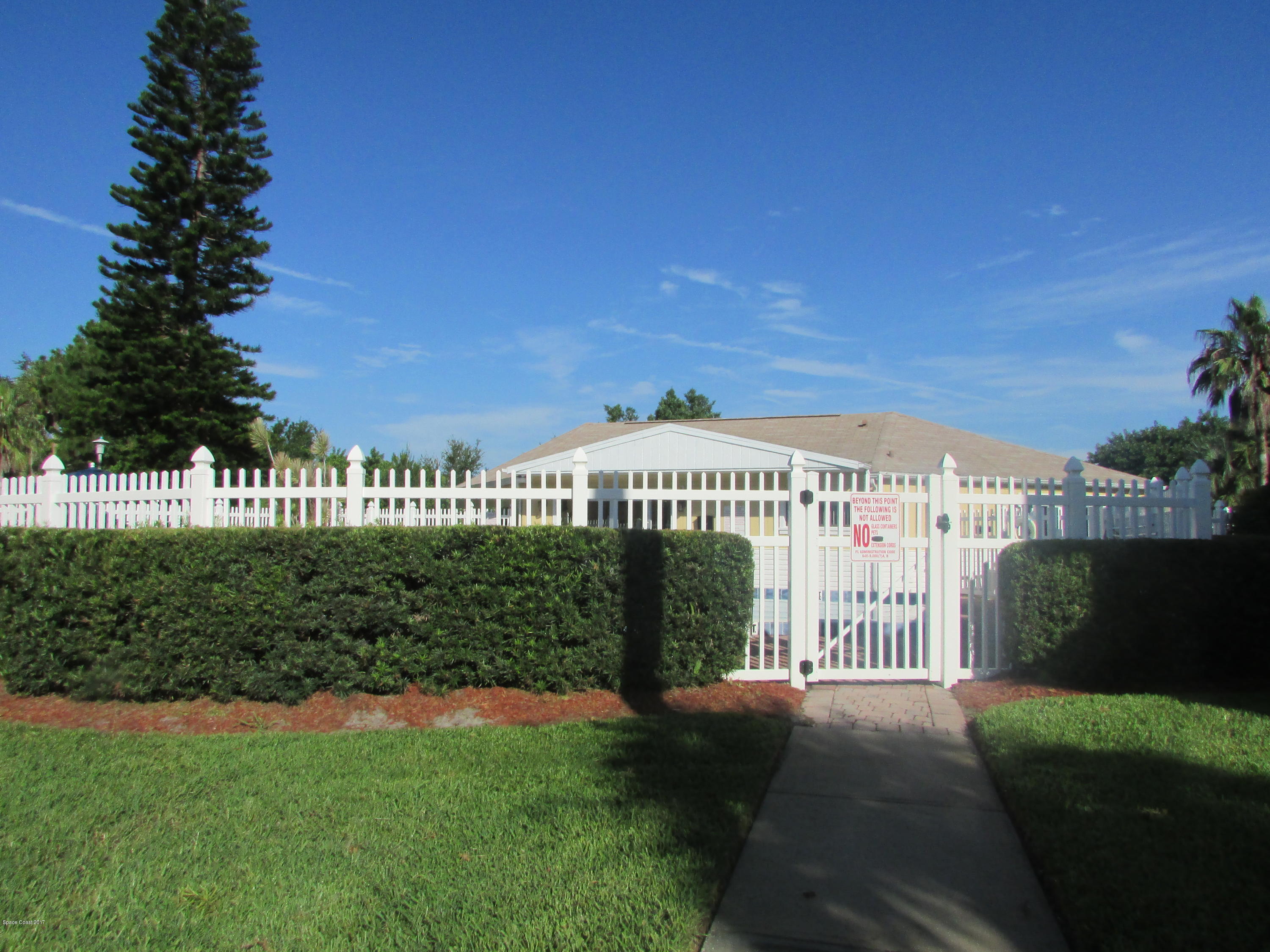 629 Cedar Side Circle Northeast Palm Bay, FL 32905 - Photo 4 of 12 Fenced in Pool Area