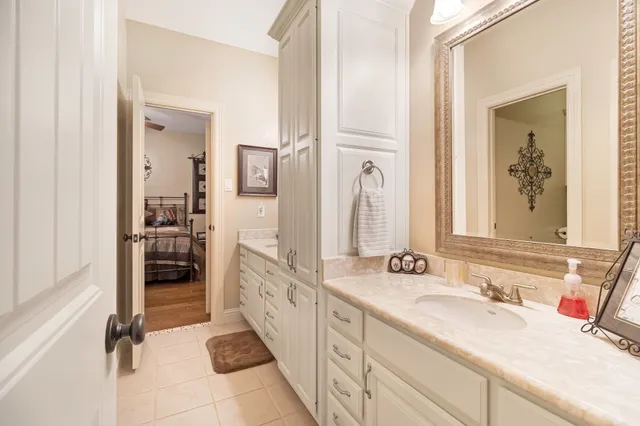 $1,150,000 | 256 Southcreek Park, Livingston, TX 77351