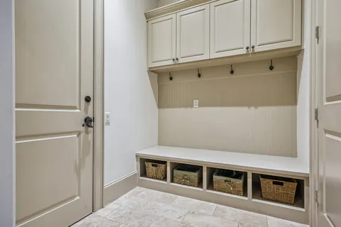 $1,299,000 | 4920 Cedar Street, Bellaire, TX 77401