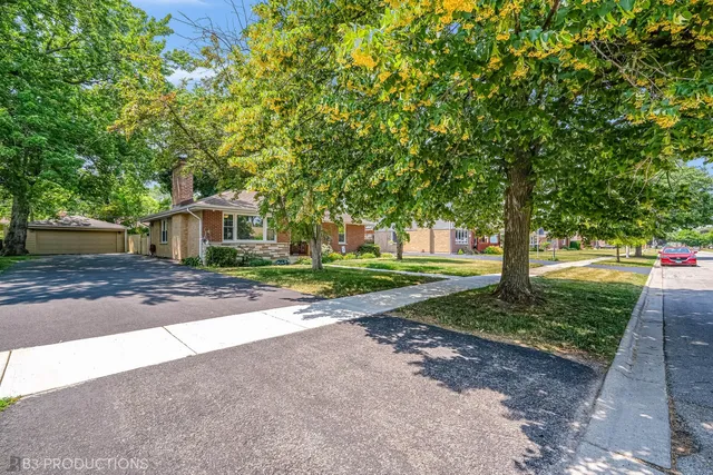 $334,000 | 5825 West 109th Street, Chicago Ridge, IL 60415