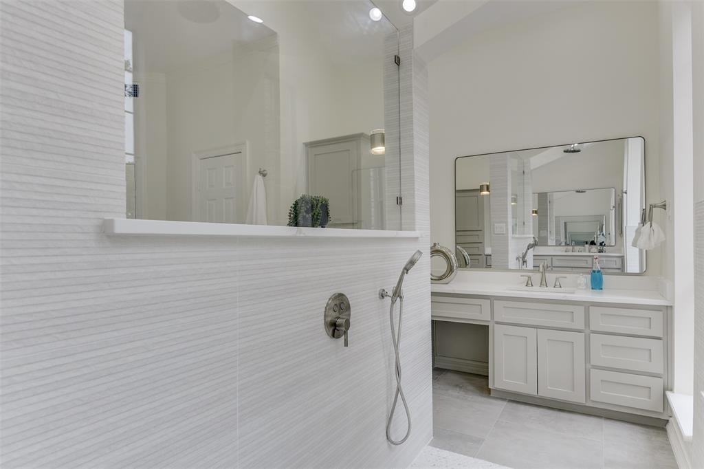 2121 Shari Lane Garland, TX 75043 - Photo 21 of 40