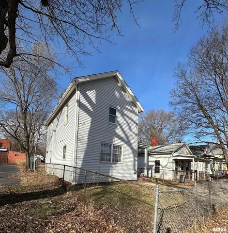 $50,000 | 1305 Northeast Monroe Street, Peoria, IL 61603