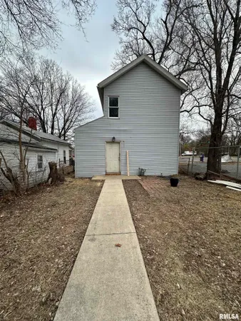 $50,000 | 1305 Northeast Monroe Street, Peoria, IL 61603