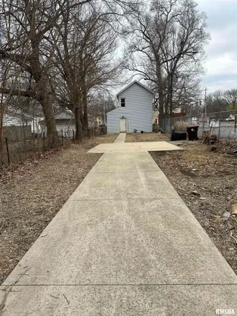 $50,000 | 1305 Northeast Monroe Street, Peoria, IL 61603