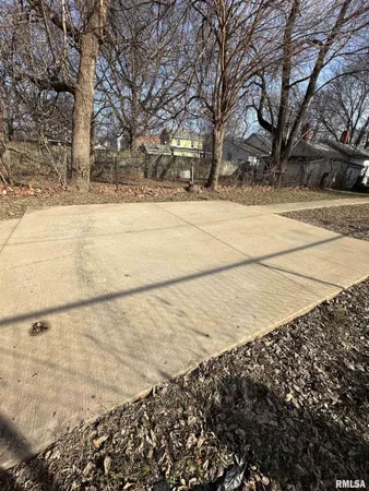 $50,000 | 1305 Northeast Monroe Street, Peoria, IL 61603