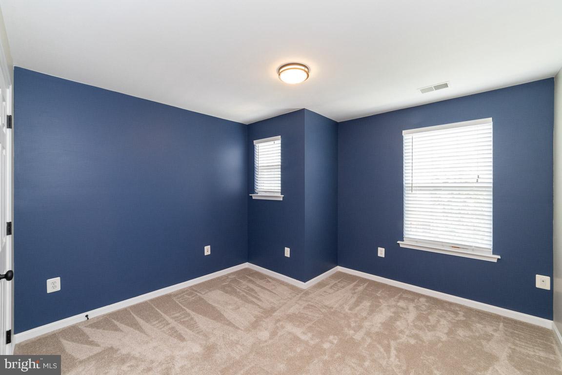 681 Springhouse Square Southeast Leesburg, VA 20175 - Photo 18 of 50 Bedroom 2