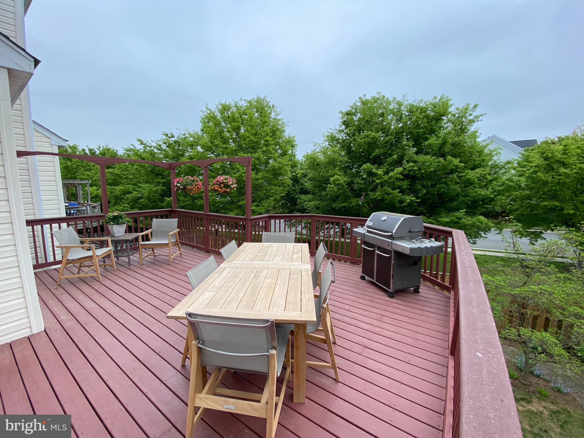 681 Springhouse Square Southeast Leesburg, VA 20175 - Photo 36 of 50 Large deck on the back of house